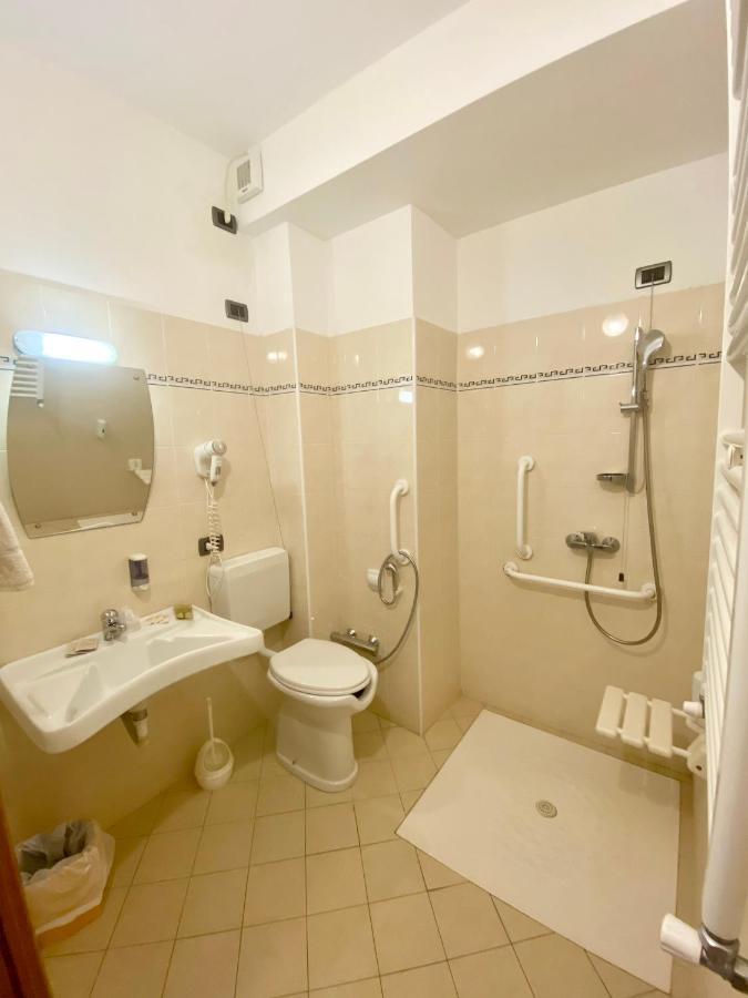 Albergo Villa Ada Borgio Verezzi Zewnętrze zdjęcie