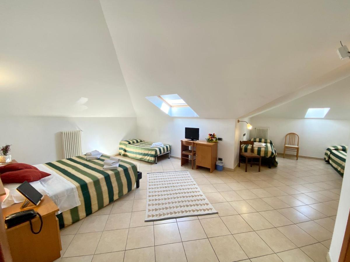 Albergo Villa Ada Borgio Verezzi Zewnętrze zdjęcie